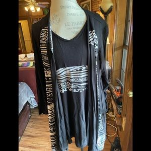 Peck & Peck 2-piece tank and jacket, size XL.  Black and white design